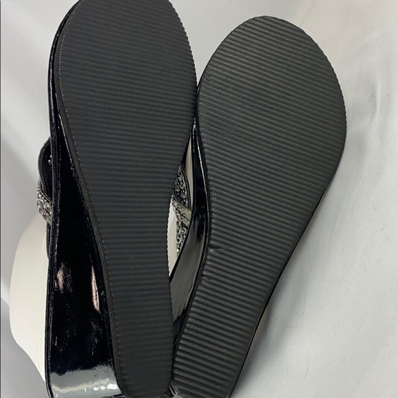 Mix & Co. Rhinestone Sandals - Picture 5 of 7